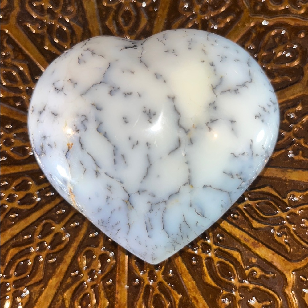 Dendritic Opal heart (#3)